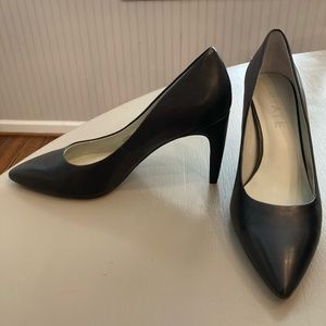 Classic black leather pumps